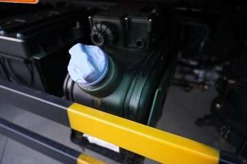 ���������D6 2.4L���� 155���� ��ʿ��8�� 3.2�׵�����ж��ͼƬ