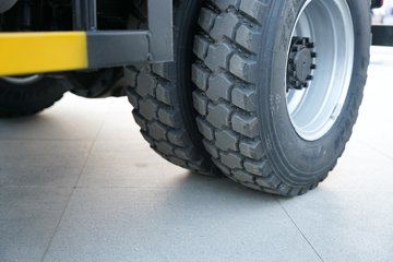 ���������D6 2.4L���� 155���� ��ʿ��8�� 3.2�׵�����ж��ͼƬ