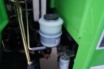 ���������D6 2.4L���� 155���� ��ʿ��8�� 3.2�׵�����ж��ͼƬ