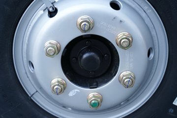 ���������D6 2.4L���� 155���� ��ʿ��8�� 3.2�׵�����ж��ͼƬ