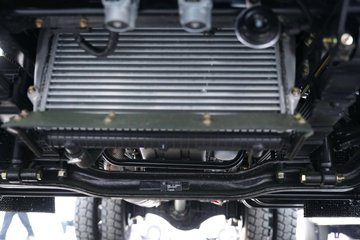 ���������D6 2.4L���� 155���� ��ʿ��8�� 3.2�׵�����ж��ͼƬ