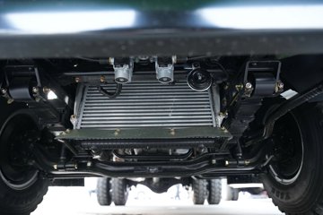 ���������D6 2.4L���� 155���� ��ʿ��8�� 3.2�׵�����ж��ͼƬ