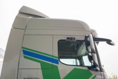陕汽德龙H6000E 6X4 纯电动牵引车 400kWh