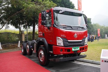 东风柳汽乘龙L3 4.3L柴油 240马力 6X2R 法士特10档 4.5米自卸车