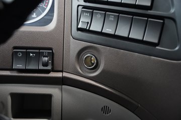 ������������L3 4.3L���� 240���� 6X2R ��ʿ��10�� 4.5����ж��ͼƬ