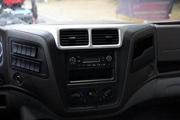 ������������L3 4.3L���� 240���� 6X2R ��ʿ��10�� 4.5����ж��ͼƬ