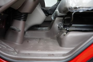 ������������L3 4.3L���� 240���� 6X2R ��ʿ��10�� 4.5����ж��ͼƬ