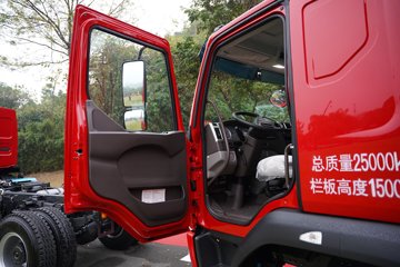 ������������L3 4.3L���� 240���� 6X2R ��ʿ��10�� 4.5����ж��ͼƬ