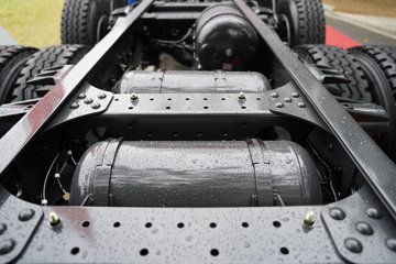 ������������L3 4.3L���� 240���� 6X2R ��ʿ��10�� 4.5����ж��ͼƬ