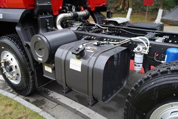 ������������L3 4.3L���� 240���� 6X2R ��ʿ��10�� 4.5����ж��ͼƬ