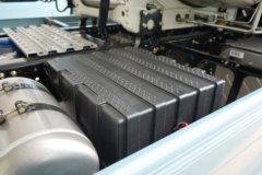 陕汽德龙G6000 菁英版 14L LNG 600马力 6X4 法士特16档 AMT自动档 牵引车