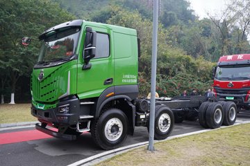 ������������HK 12.9L���� 600���� 8X4 ��ʿ��13�� 6.8����ж��ͼƬ