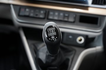 ������������HK 12.9L���� 600���� 8X4 ��ʿ��13�� 6.8����ж��ͼƬ