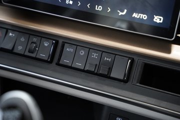 ������������HK 12.9L���� 600���� 8X4 ��ʿ��13�� 6.8����ж��ͼƬ