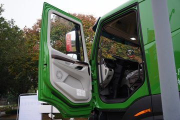 ������������HK 12.9L���� 600���� 8X4 ��ʿ��13�� 6.8����ж��ͼƬ