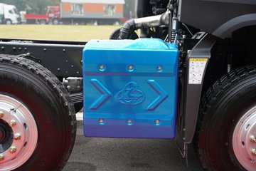 ������������HK 12.9L���� 600���� 8X4 ��ʿ��13�� 6.8����ж��ͼƬ