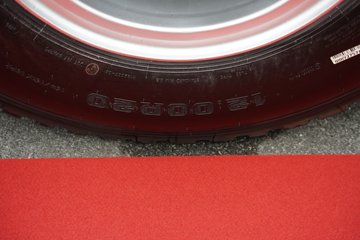 ������������HK 12.9L���� 600���� 8X4 ��ʿ��13�� 6.8����ж��ͼƬ