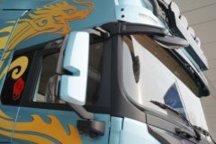 陕汽德龙G6000 13.3L LNG 570马力 6X4 法士特16档 AMT自动档 危险品牵引车