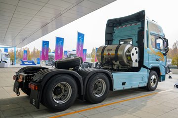 德龙G6000&nbsp;牵引车外观                                                图片