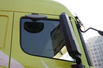 �������ó� �Ʒ�� 6X4 ���ʽ���̻�϶���ǣ���� �д��º�400kWhͼƬ