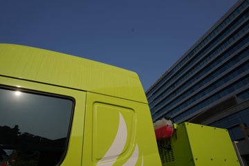 �������ó� �Ʒ�� 6X4 ���ʽ���̻�϶���ǣ���� �д��º�400kWhͼƬ