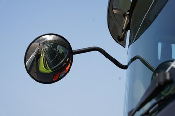 �������ó� �Ʒ�� 6X4 ���ʽ���̻�϶���ǣ���� �д��º�400kWhͼƬ