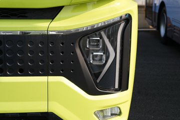 �������ó� �Ʒ�� 6X4 ���ʽ���̻�϶���ǣ���� �д��º�400kWhͼƬ