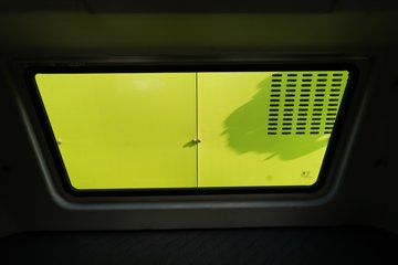 �������ó� �Ʒ�� 6X4 ���ʽ���̻�϶���ǣ���� �д��º�400kWhͼƬ