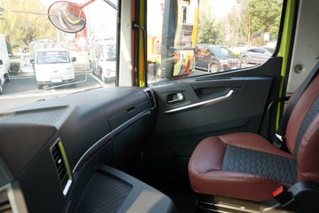 �������ó� �Ʒ�� 6X4 ���ʽ���̻�϶���ǣ���� �д��º�400kWhͼƬ