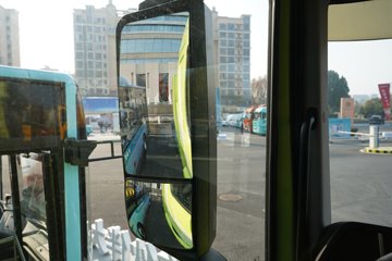 �������ó� �Ʒ�� 6X4 ���ʽ���̻�϶���ǣ���� �д��º�400kWhͼƬ