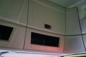 �������ó� �Ʒ�� 6X4 ���ʽ���̻�϶���ǣ���� �д��º�400kWhͼƬ