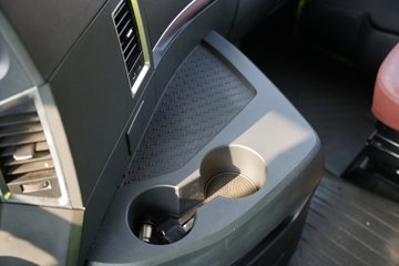 �������ó� �Ʒ�� 6X4 ���ʽ���̻�϶���ǣ���� �д��º�400kWhͼƬ