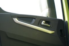 奇瑞商用车 云凤凰 6X4 插电式增程混合动力牵引车 中创新航400kWh