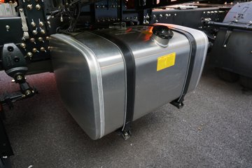 �������ó� �Ʒ�� 6X4 ���ʽ���̻�϶���ǣ���� �д��º�400kWhͼƬ