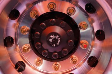 �������ó� �Ʒ�� 6X4 ���ʽ���̻�϶���ǣ���� �д��º�400kWhͼƬ