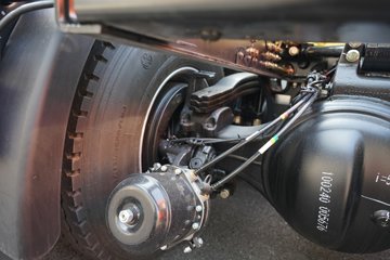 �������ó� �Ʒ�� 6X4 ���ʽ���̻�϶���ǣ���� �д��º�400kWhͼƬ