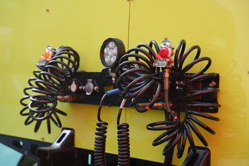 �������ó� �Ʒ�� 6X4 ���ʽ���̻�϶���ǣ���� �д��º�400kWhͼƬ