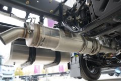 陕汽德龙M5000C 4.5L柴油 280马力 4X2 万里扬8档 9.8米厢式载货车