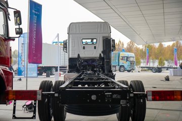 ��������M5000C 4.5L���� 280���� 4X2 ������8�� 9.8����ʽ�ػ���ͼƬ