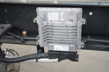 ��������M5000C 4.5L���� 280���� 4X2 ������8�� 9.8����ʽ�ػ���ͼƬ