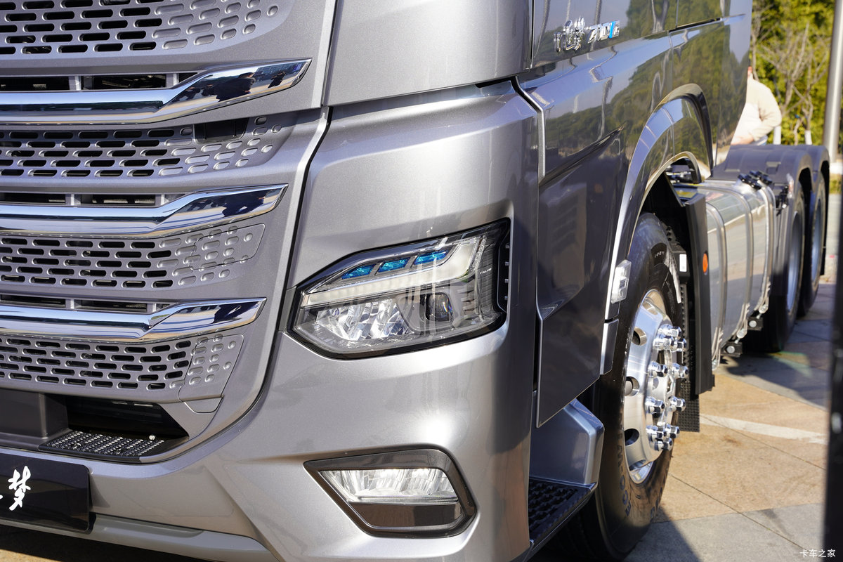 �����ؿ�i׷�� 6X4 ��϶���ǣ���� ΢��29.54kWh���