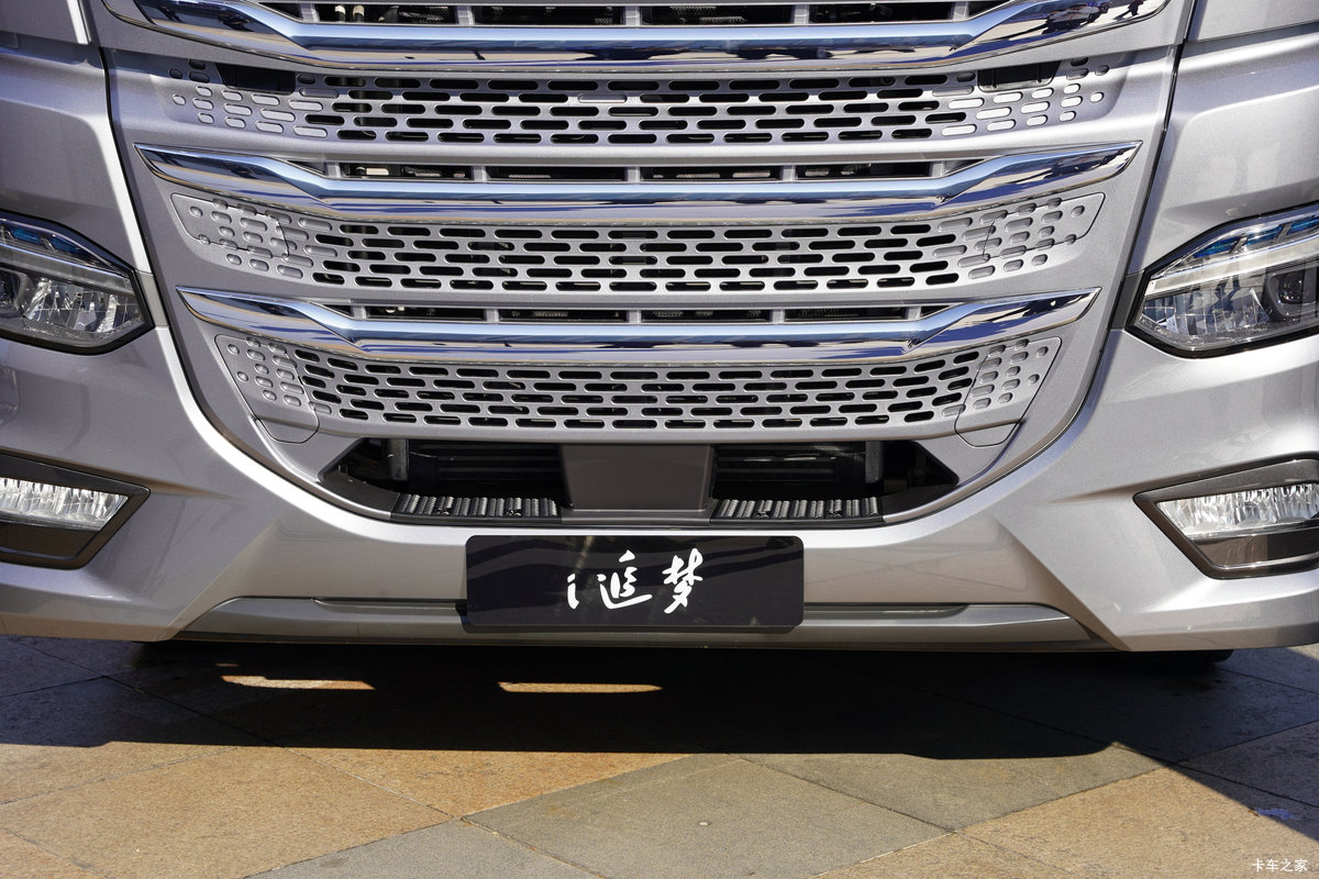 �����ؿ�i׷�� 6X4 ��϶���ǣ���� ΢��29.54kWh���