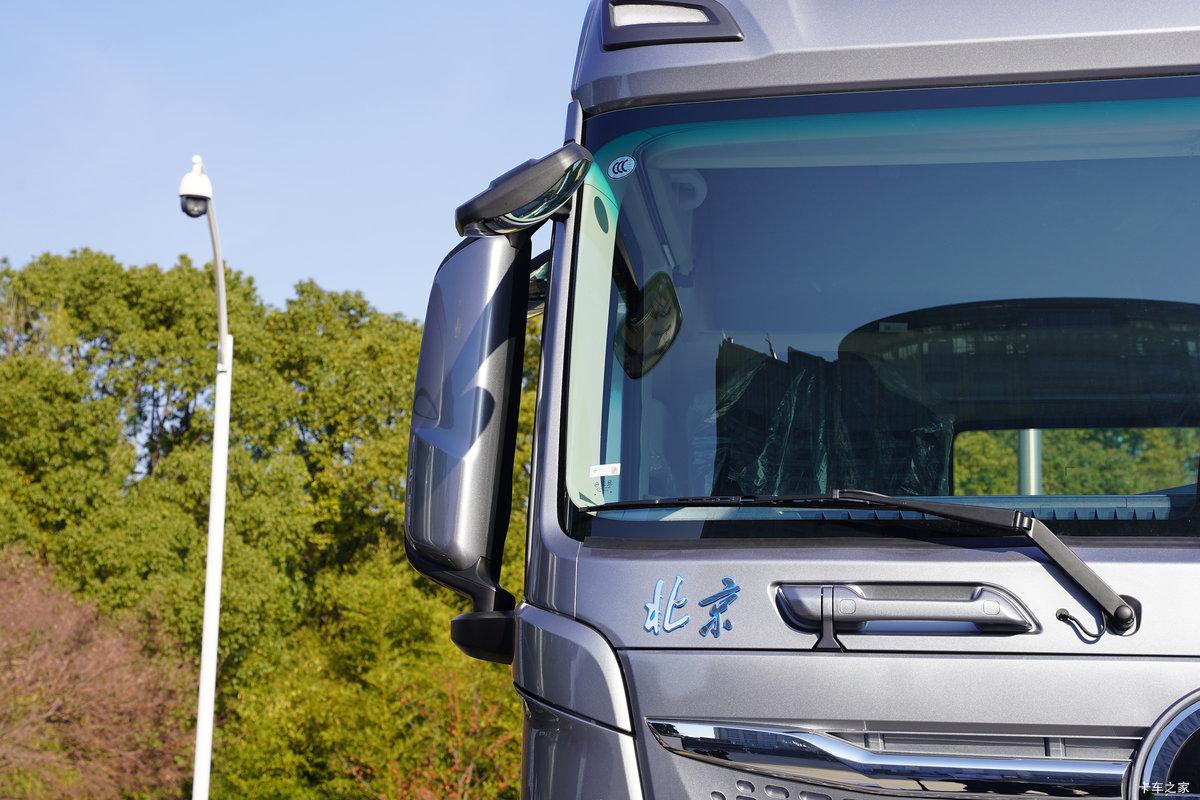 �����ؿ�i׷�� 6X4 ��϶���ǣ���� ΢��29.54kWh���