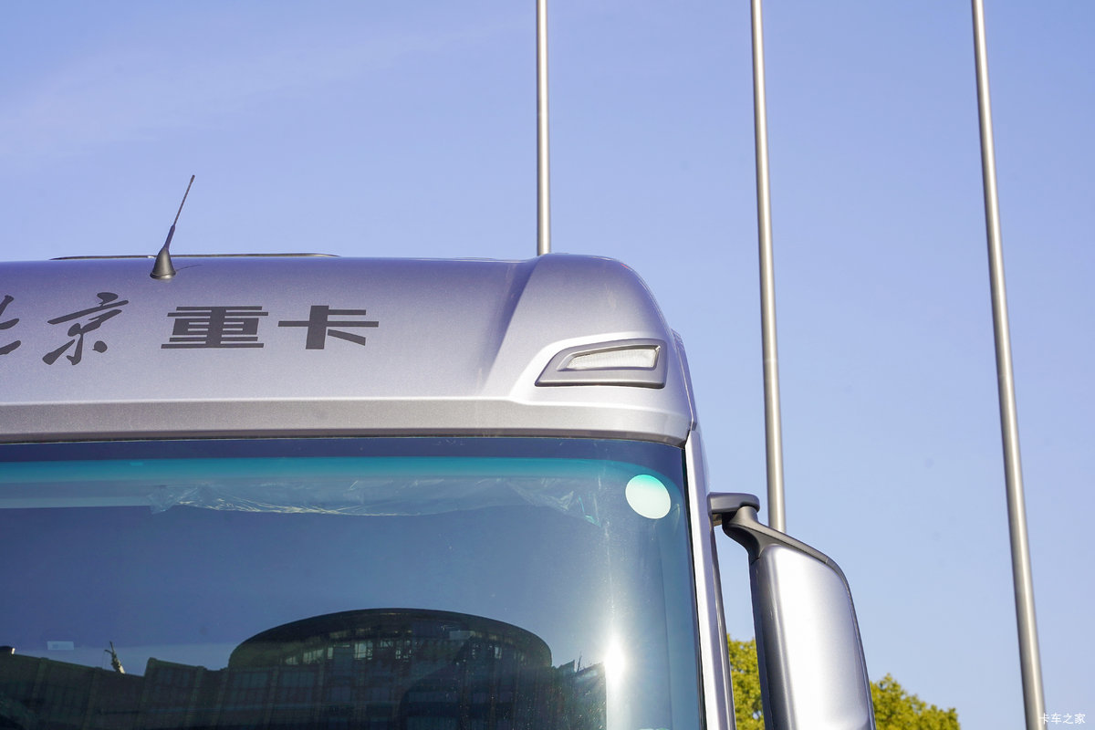 �����ؿ�i׷�� 6X4 ��϶���ǣ���� ΢��29.54kWh���