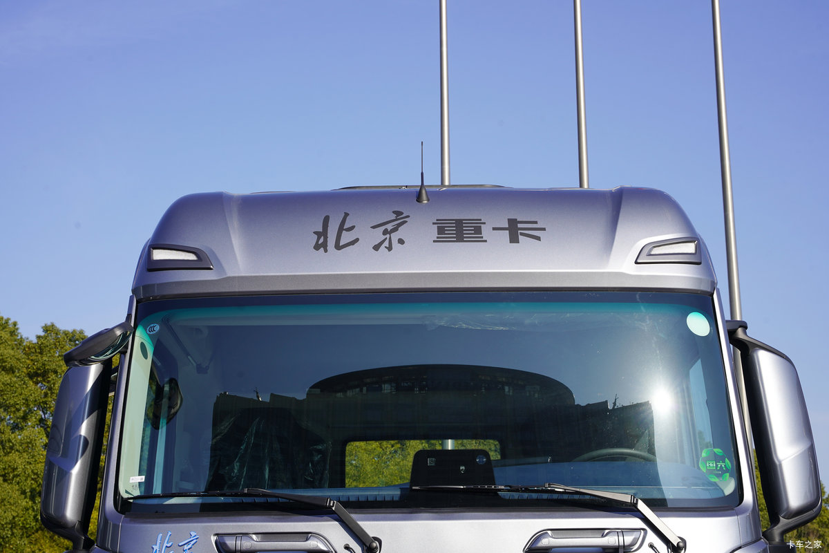 �����ؿ�i׷�� 6X4 ��϶���ǣ���� ΢��29.54kWh���