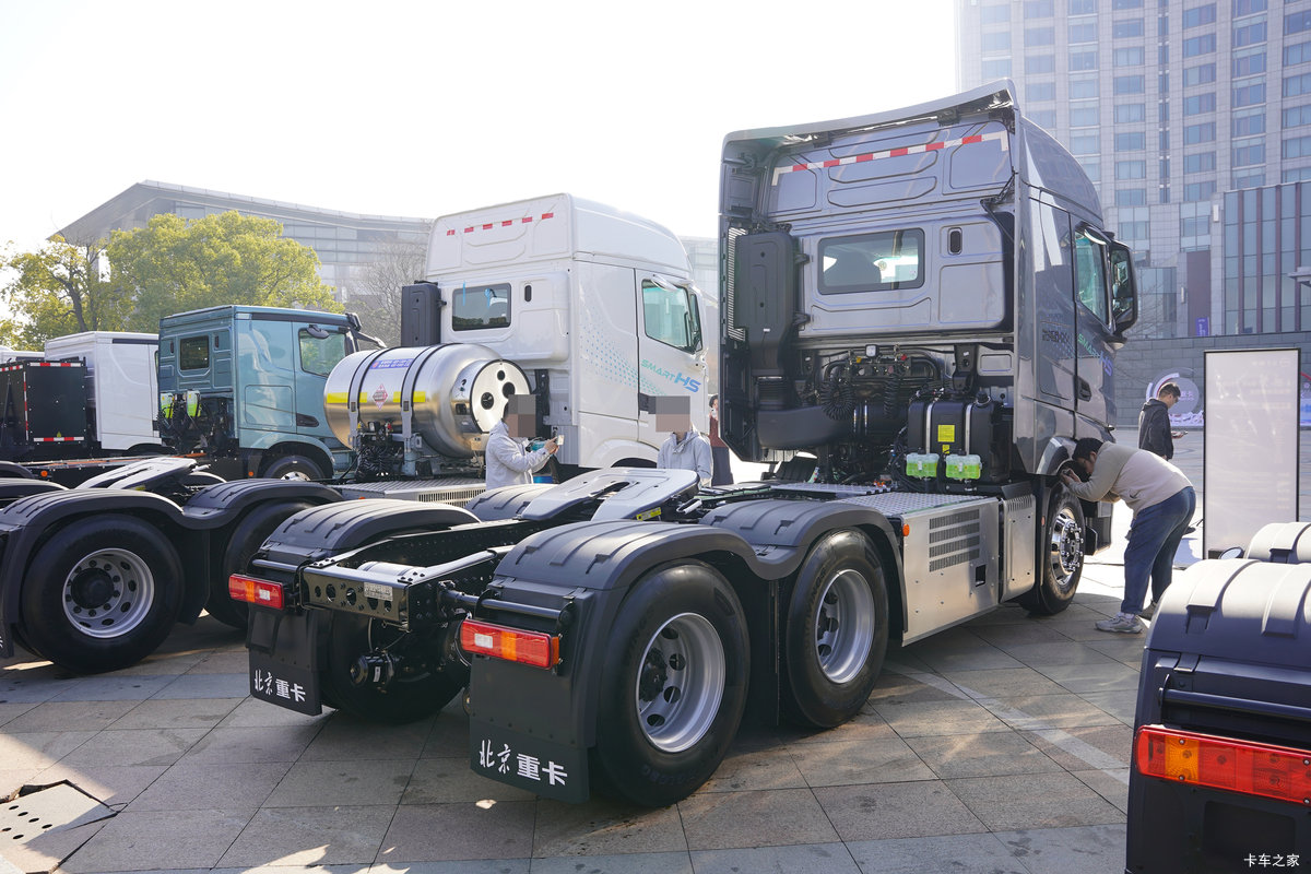 �����ؿ�i׷�� 6X4 ��϶���ǣ���� ΢��29.54kWh���