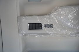 i追梦&nbsp;电动牵引车驾驶室图片