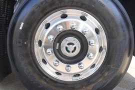 i追梦&nbsp;电动牵引车底盘图片