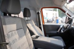 奇瑞商用车 海豚K7 赤焰版 7座 纯电动轻客 62.98kWh