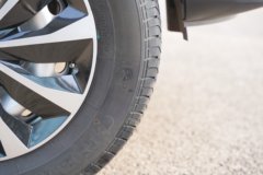 奇瑞商用车 海豚K7 赤焰版 7座 纯电动轻客 62.98kWh